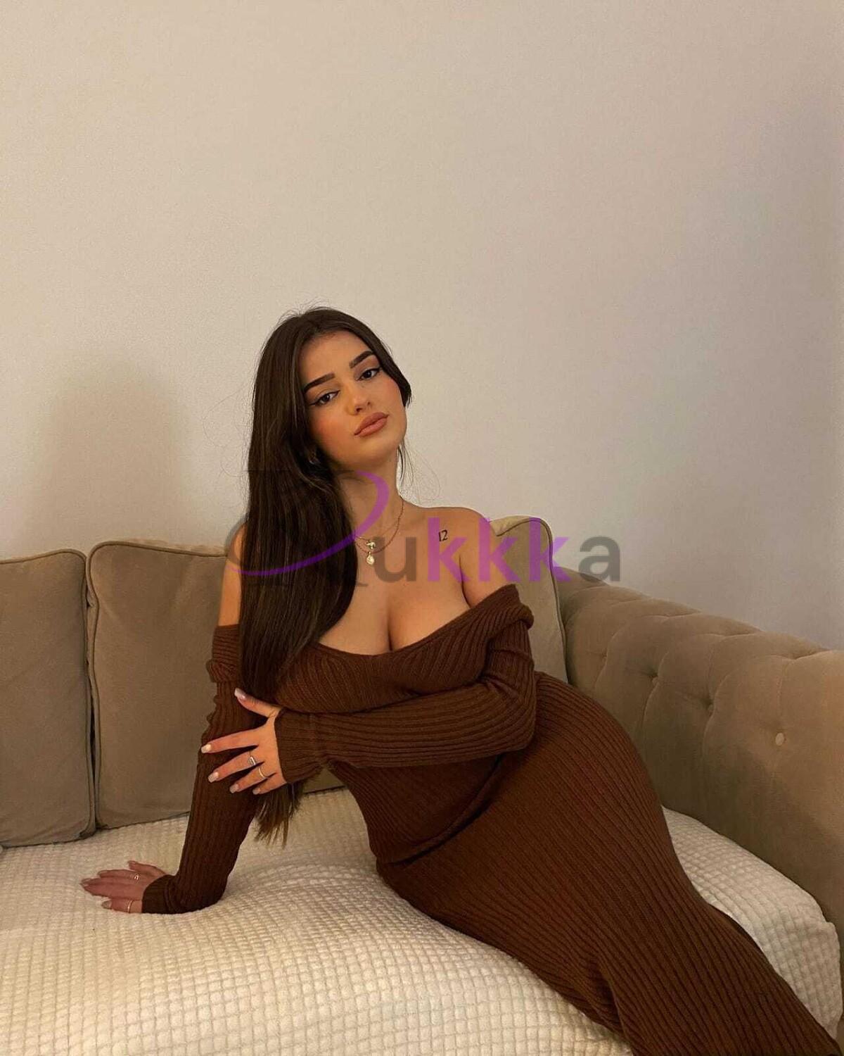 Highest profileCall girl escort Call me punam call girls 24Ã—7 hour available
